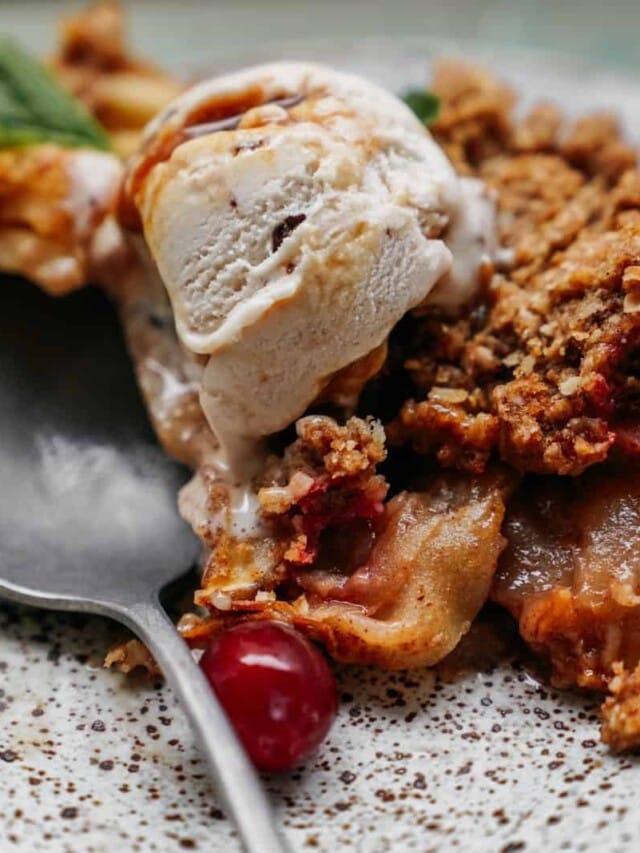 Spring Cranberry Apple Crisp