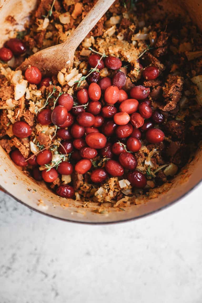 Easy Cranberry & Sage Vegan Stuffing