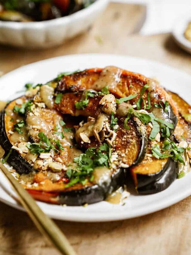 Maple Butter Roasted Acorn Squash