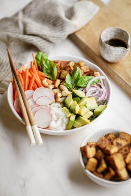 Crispy Tofu Noodle Bowl | FoodByMaria