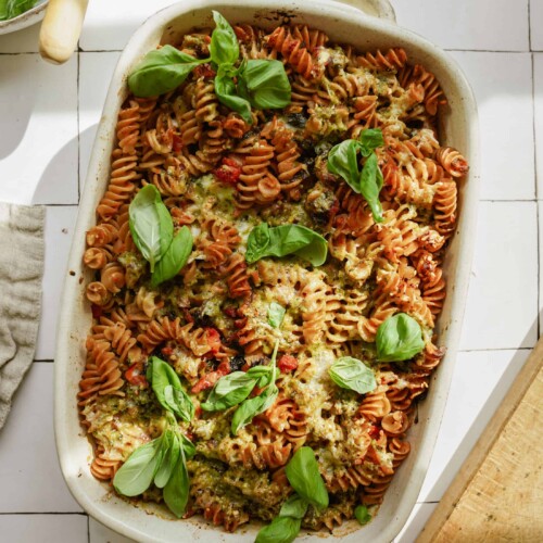 Pesto Pasta Bake - FoodByMaria