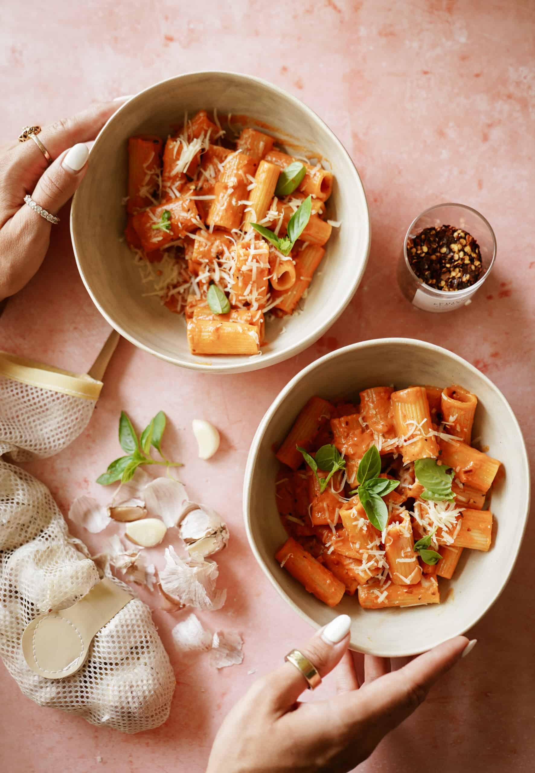 Gigi Hadid Pasta (Vodka Pasta Recipe) | FoodByMaria Recipes