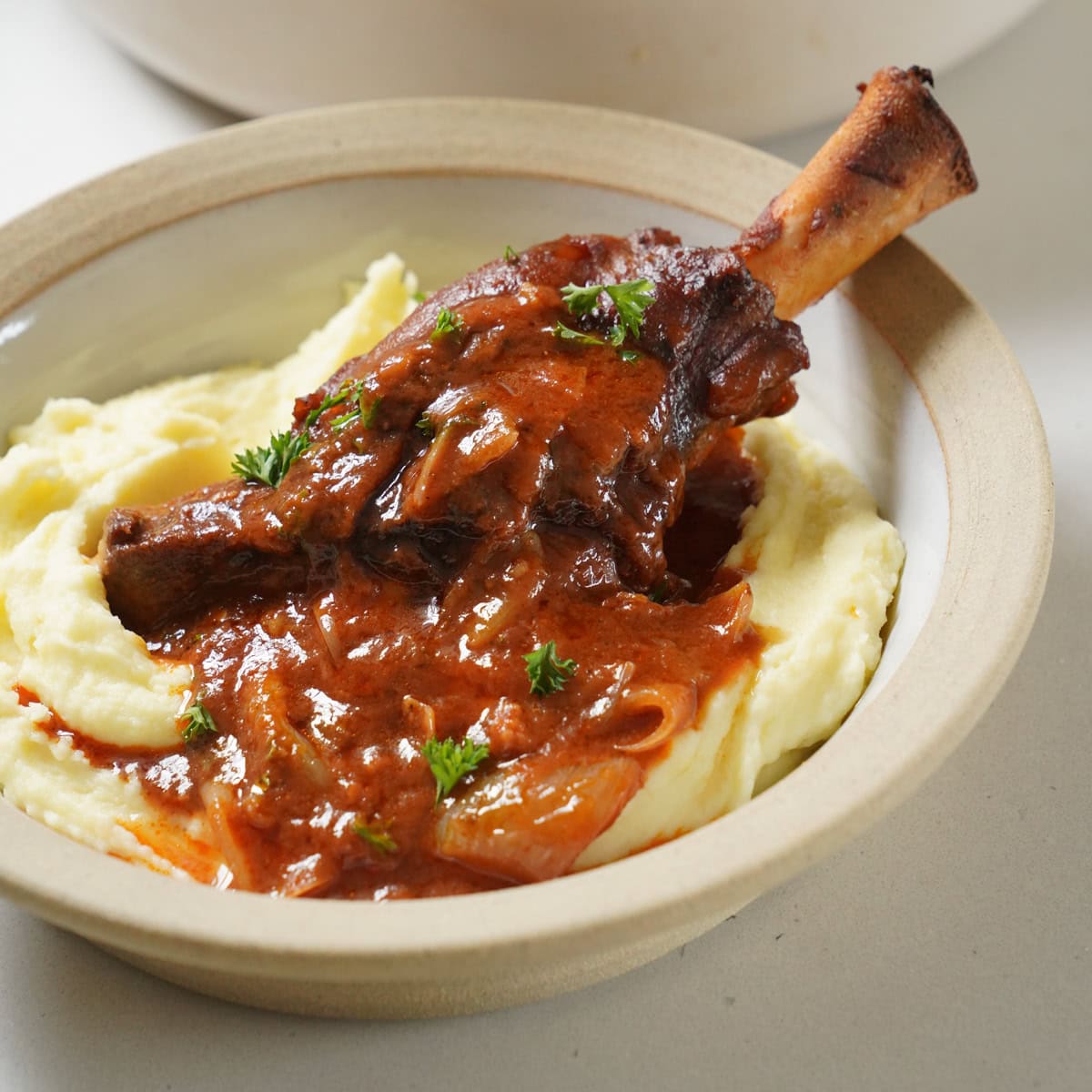 Braised lamb shanks with mashed potatoes